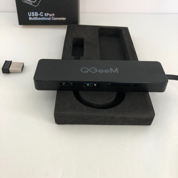 USB-C 5 Port Multifunctional Converter Serial # PN:M5VC02l QGeeM - Picture 3 of 14